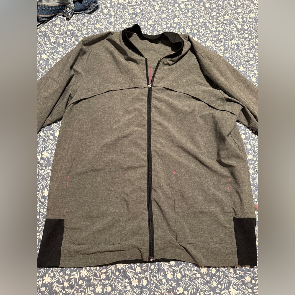 Scrub Gray Jacket